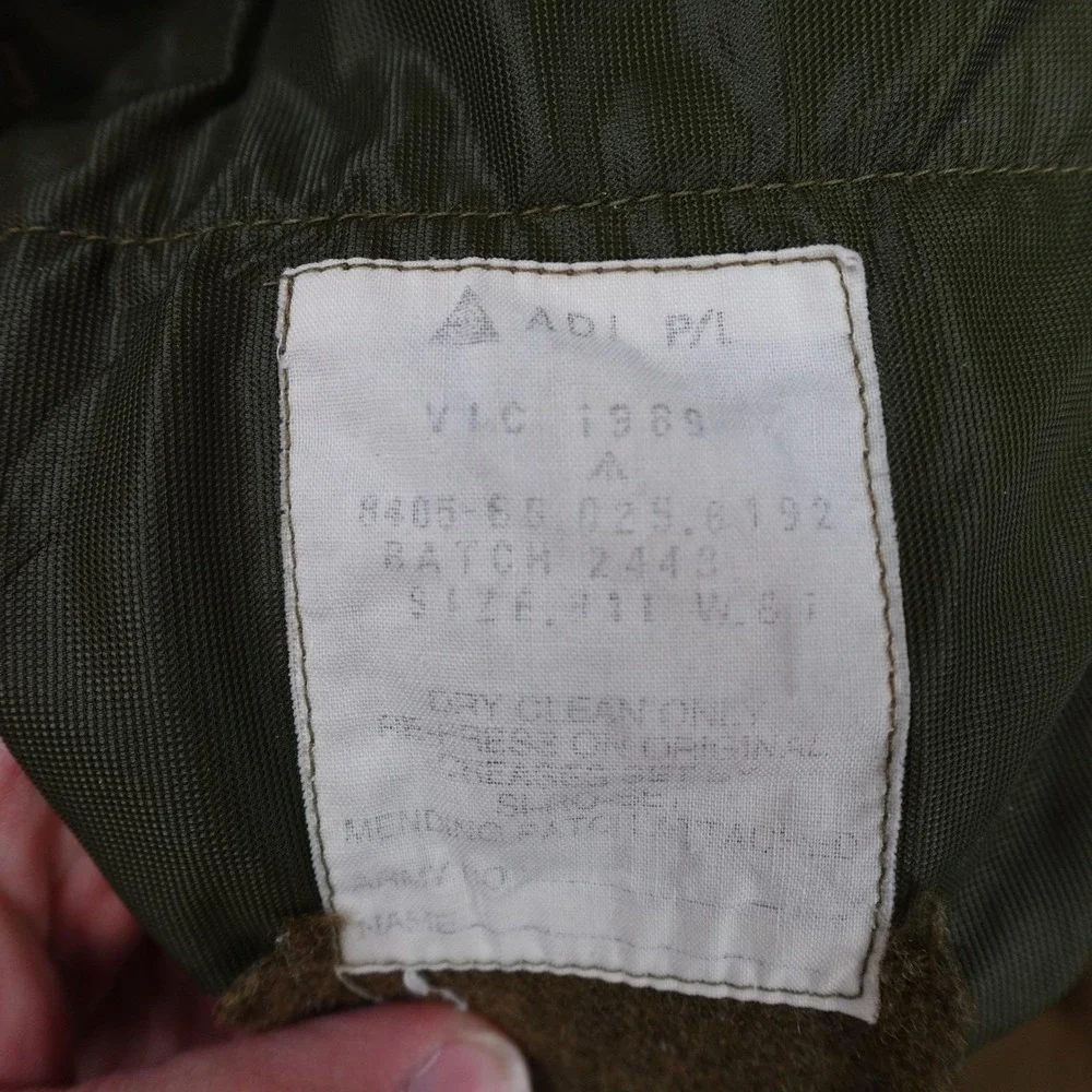 Adisputent vintage adi